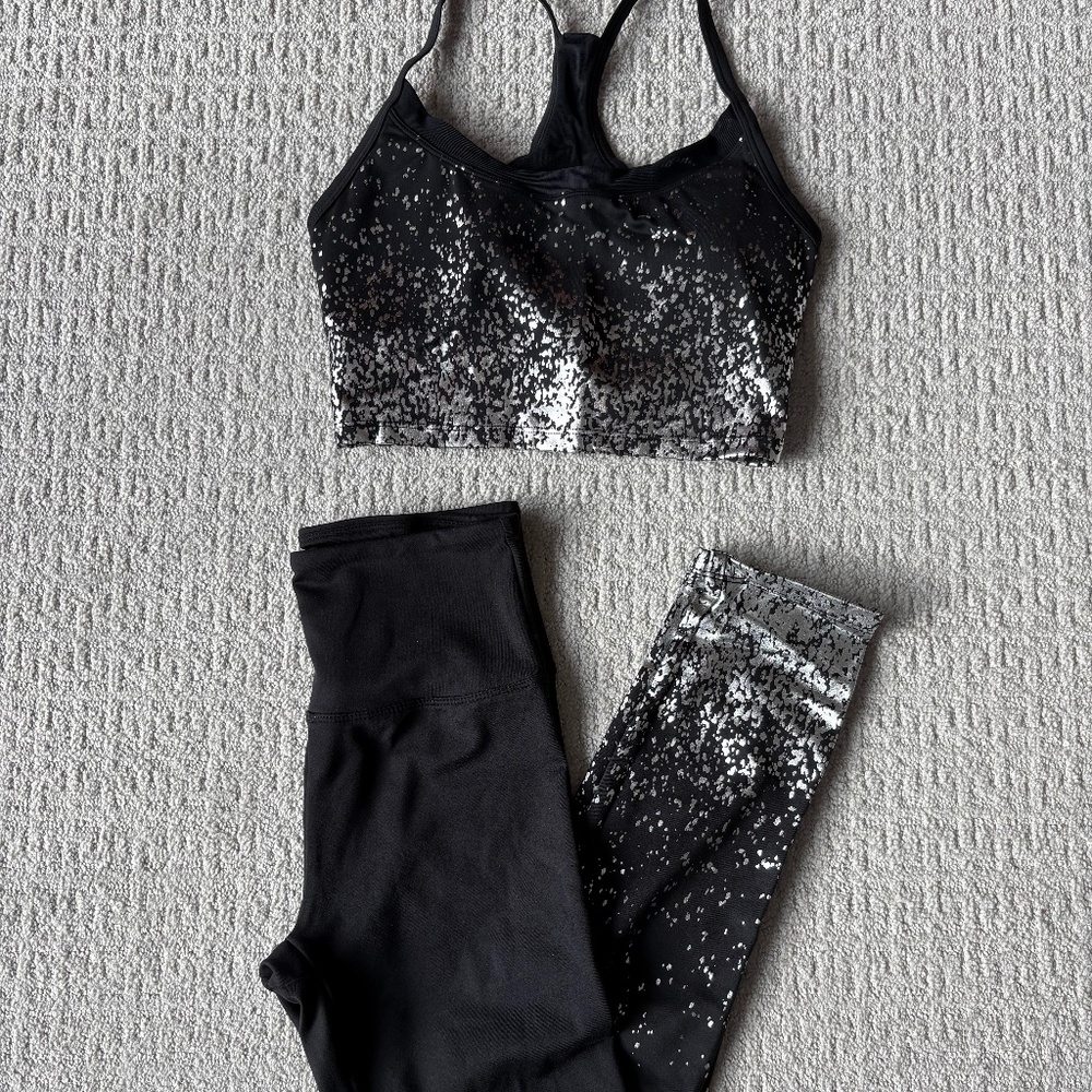 Marika Black and Sliver 2 pc Crop Top/Leggings Workout Set Size Small